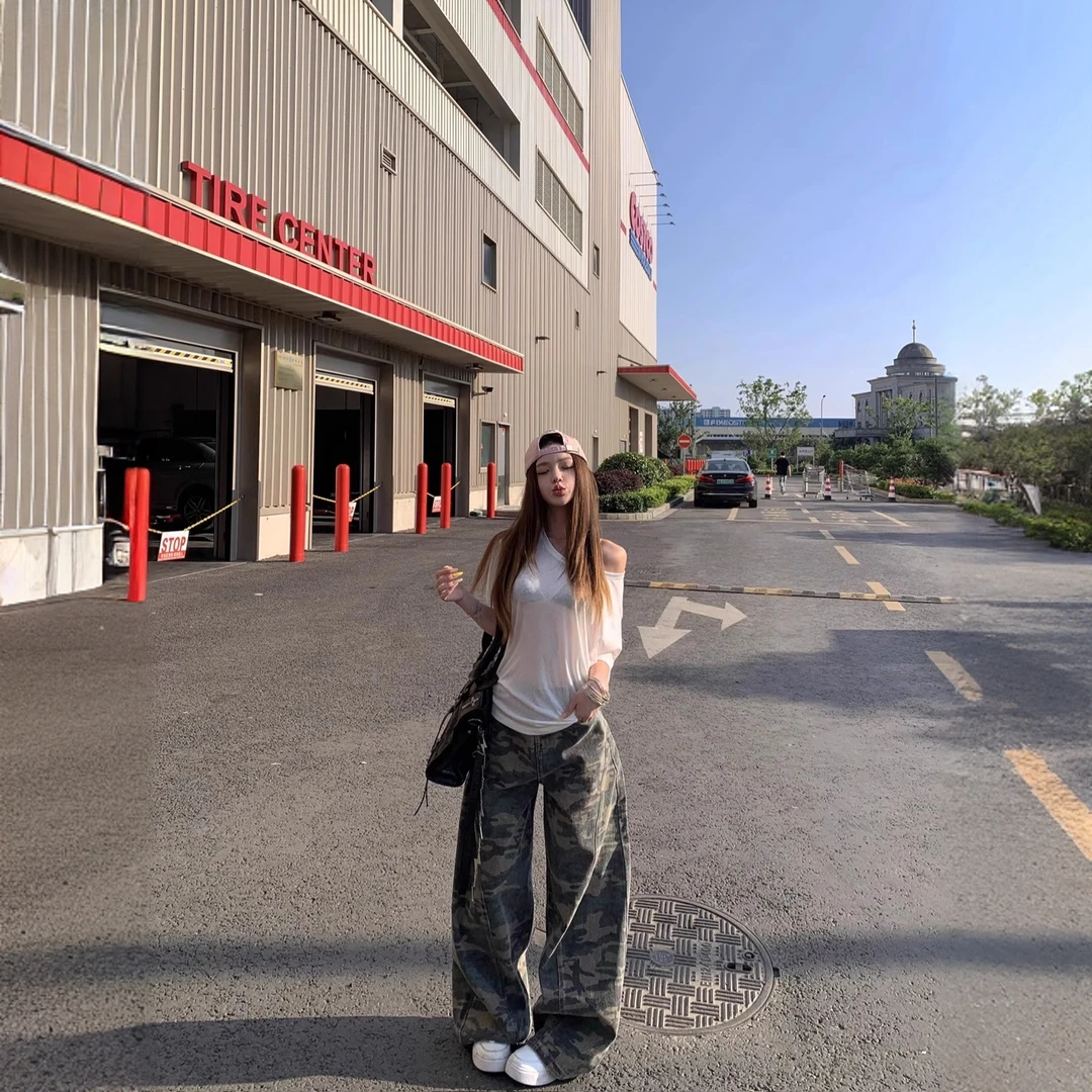 大码美式高街弯刀迷彩牛仔裤女设计感垂感宽松高腰阔腿拖地长裤潮