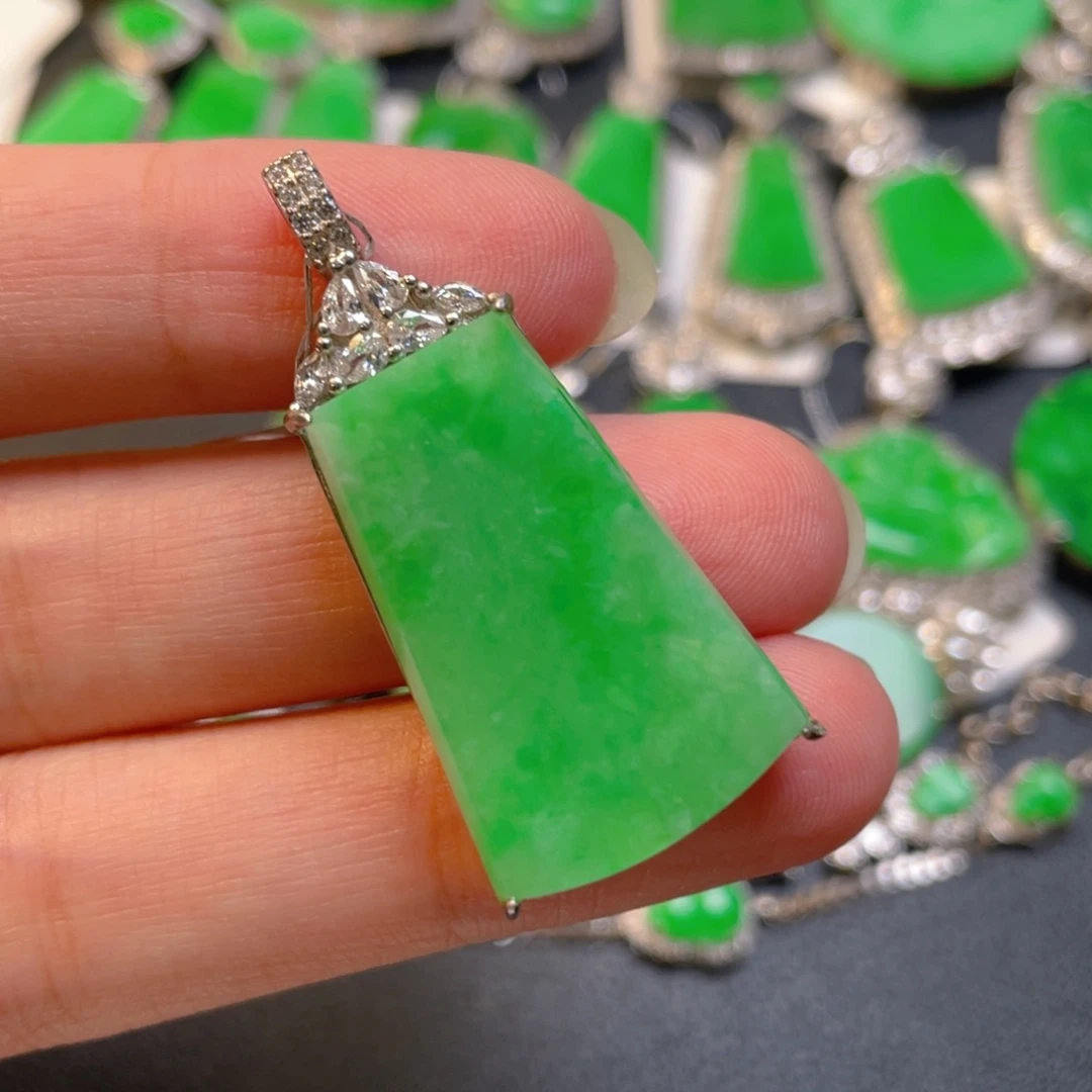 翡翠银S925镶嵌颈饰