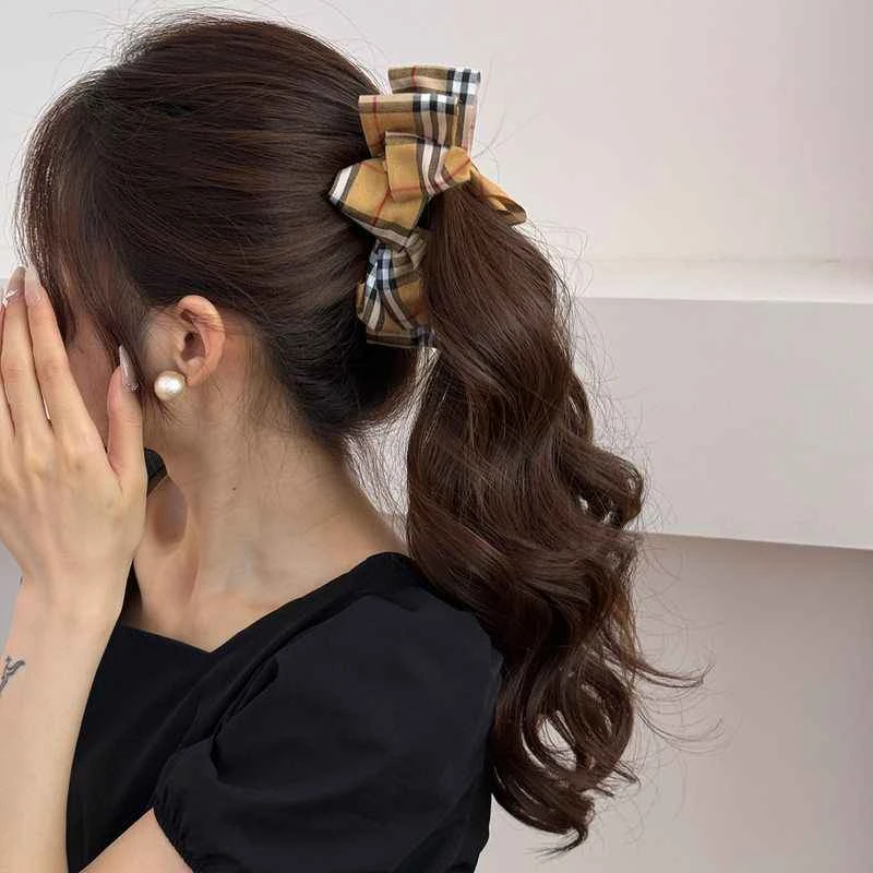 英伦风复古经典格纹香蕉夹女2025年新款气质竖夹高马尾圆头后脑勺