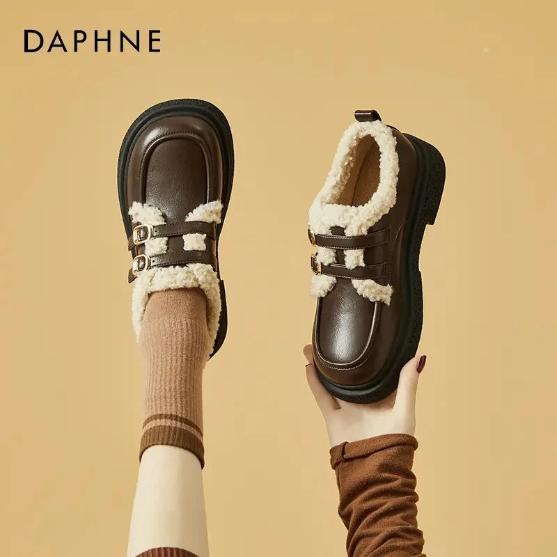 达芙妮毛毛乐福鞋女2025新款秋冬加绒保暖棉鞋雪地靴英伦风小皮鞋
