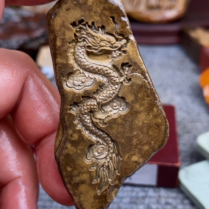 【闪购商品】原石雕刻手把件