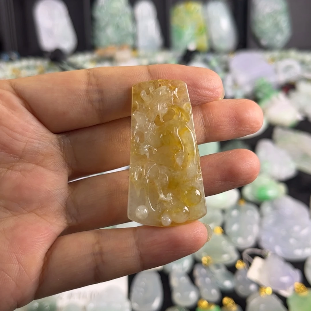 吊坠(不含链)未镶嵌翡翠