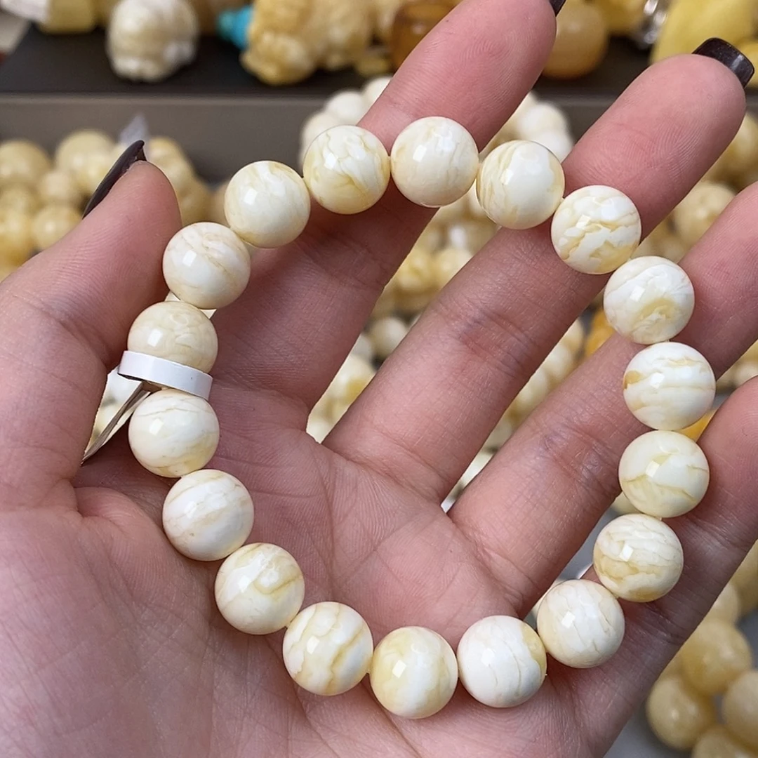 蜜蜡未镶嵌裸石11mm