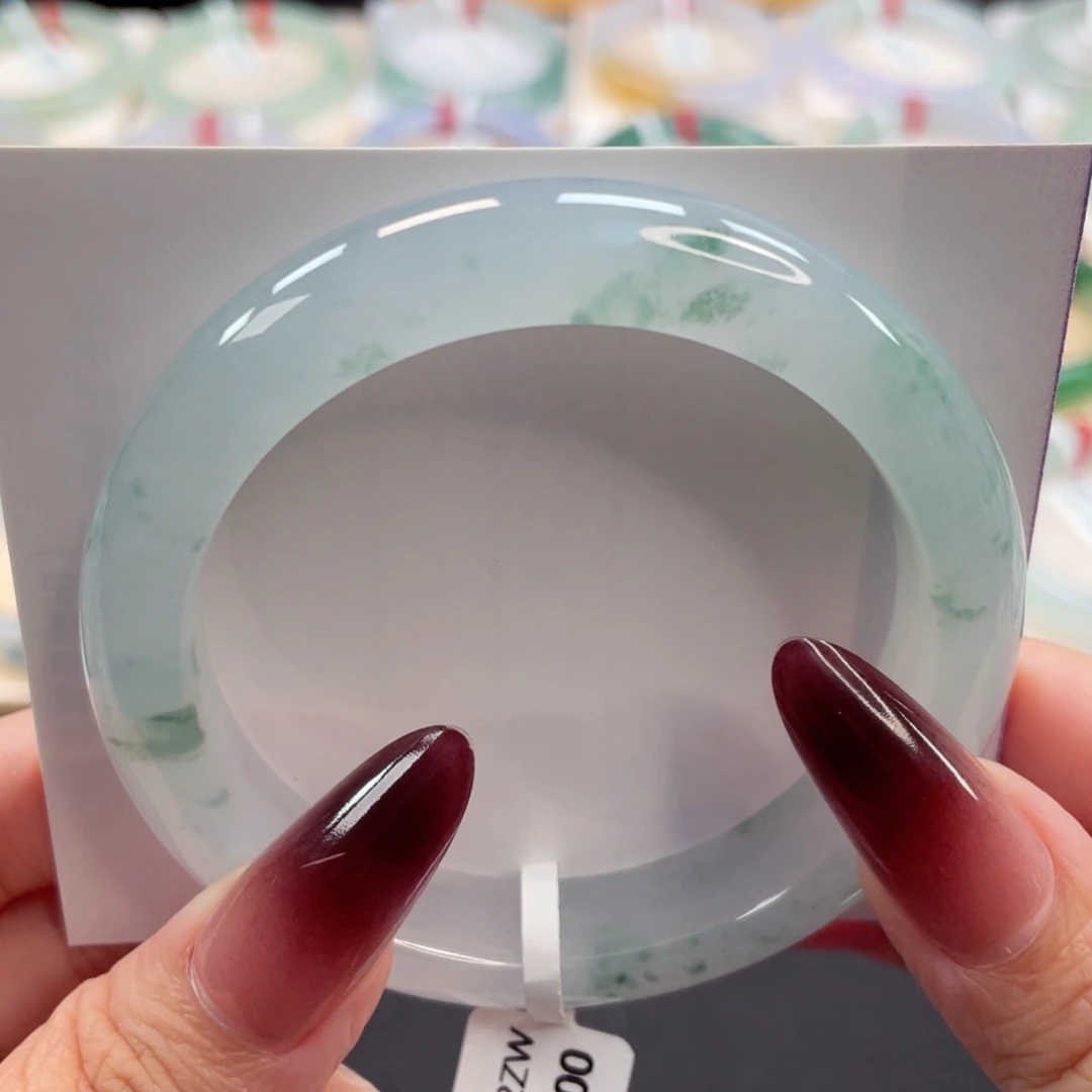 未镶嵌手镯翡翠36号55.8种老冰胶白底飘绿花清新淡雅