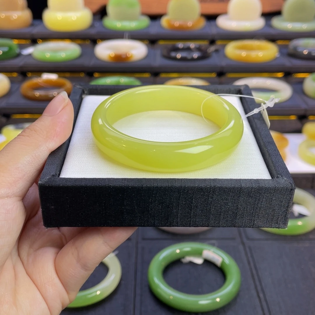 和田玉未镶嵌手镯若羌鸡油黄手镯5354