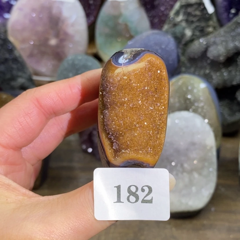 【闪购商品】未镶嵌大型摆件（非配饰）紫晶