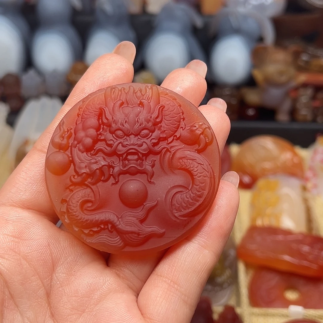 娜****玛瑙/玉髓未镶嵌颈饰