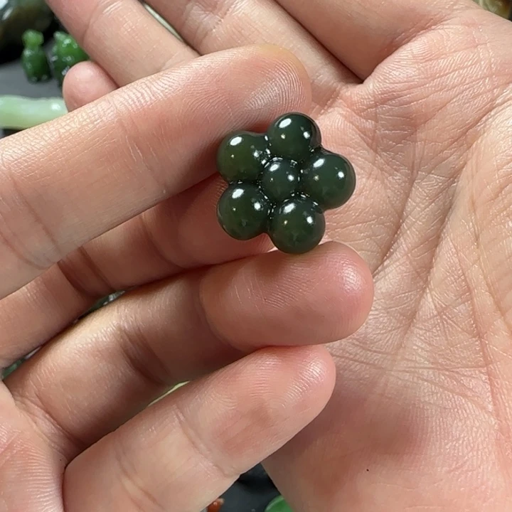 和田玉未镶嵌颈饰福利