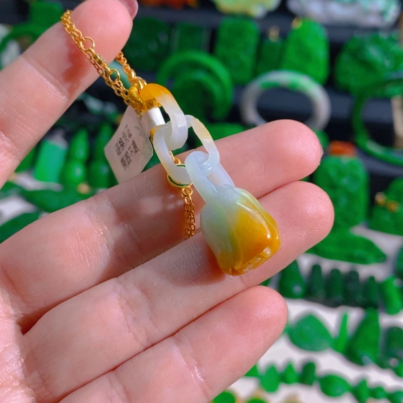 【闪购商品】翡翠未镶嵌颈饰吊坠