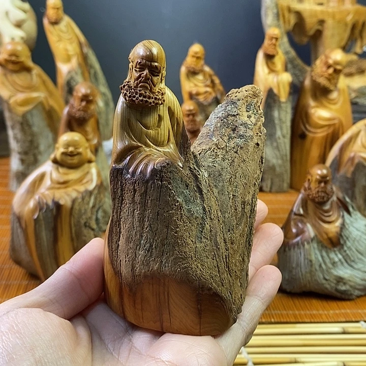 柏木（崖柏）达摩摆件