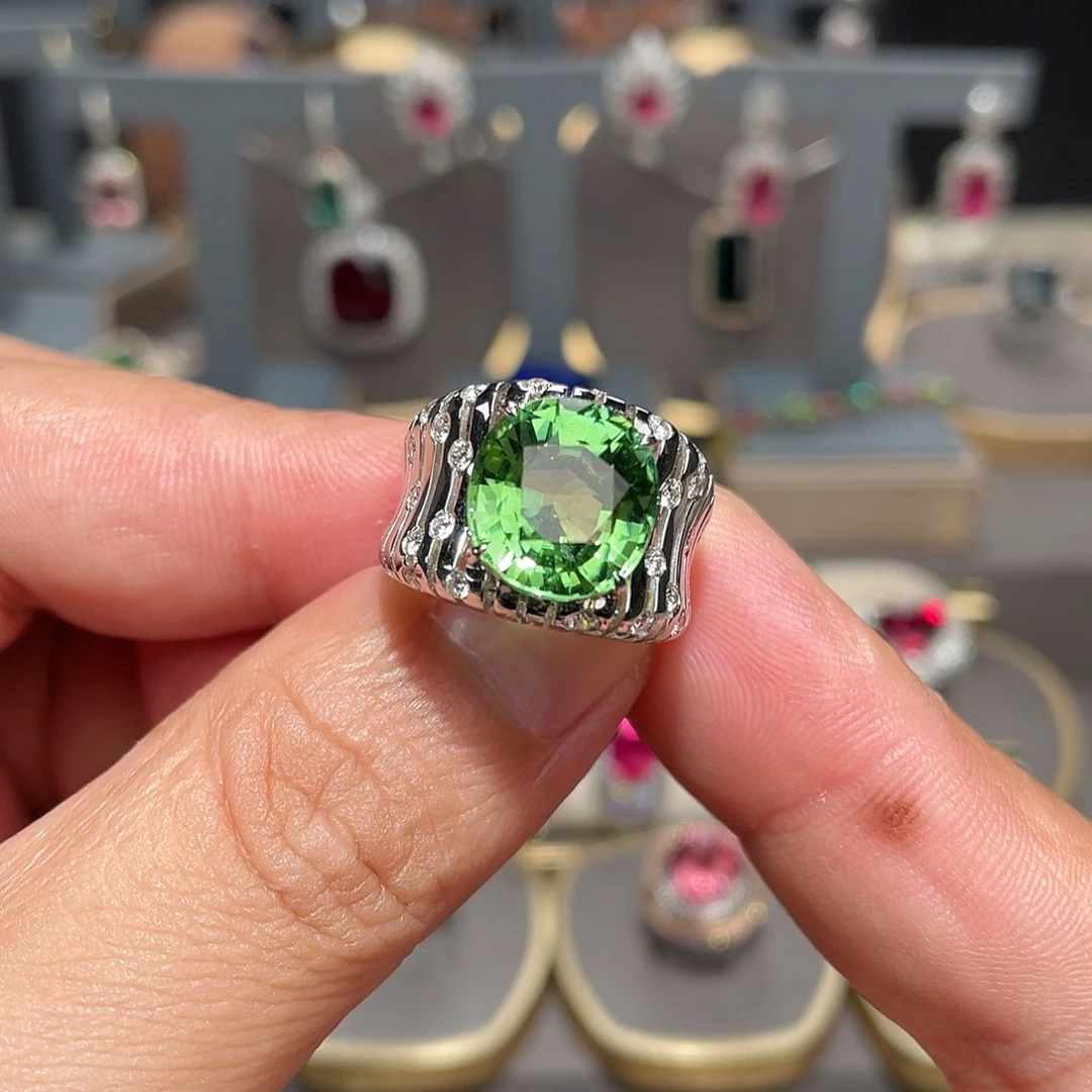 18K金镶嵌戒指碧玺7.38ct