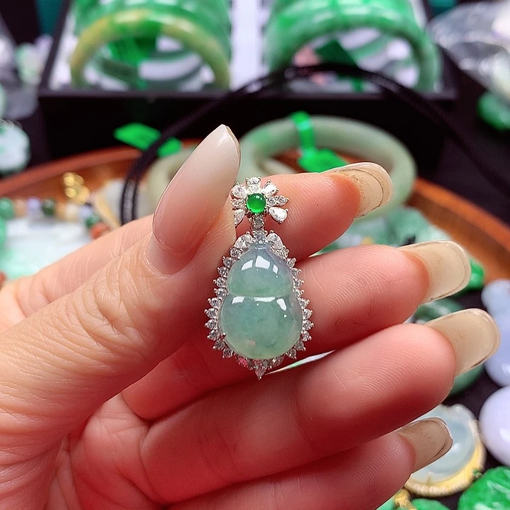 颈饰银S925镶嵌翡翠翡翠