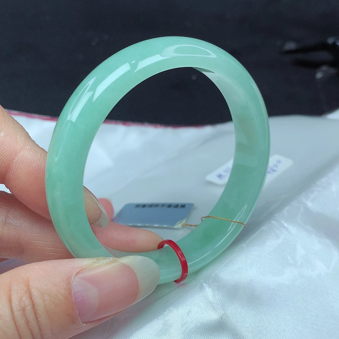 翡翠手镯未镶嵌56圈026