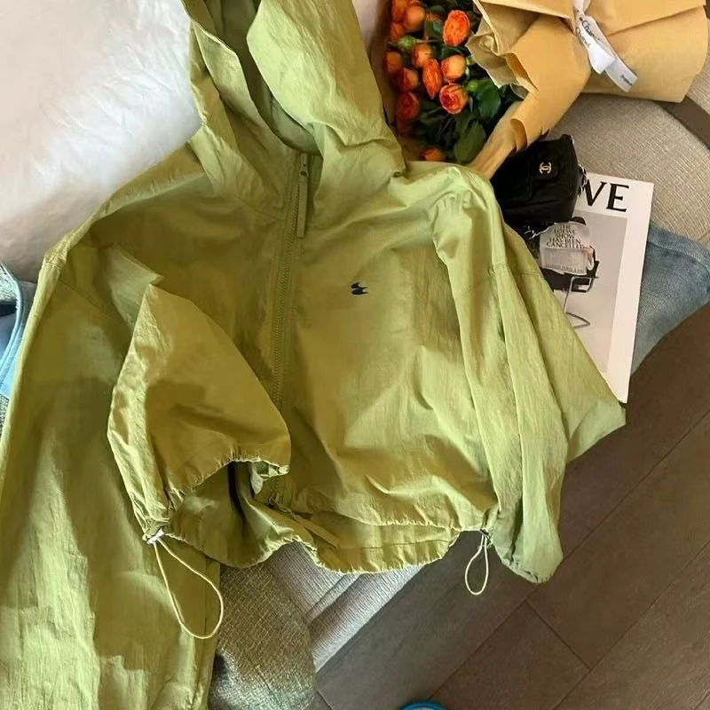 连帽运动防晒衣外套女夏季休闲宽松小个子上衣欧货爆款冲锋衣