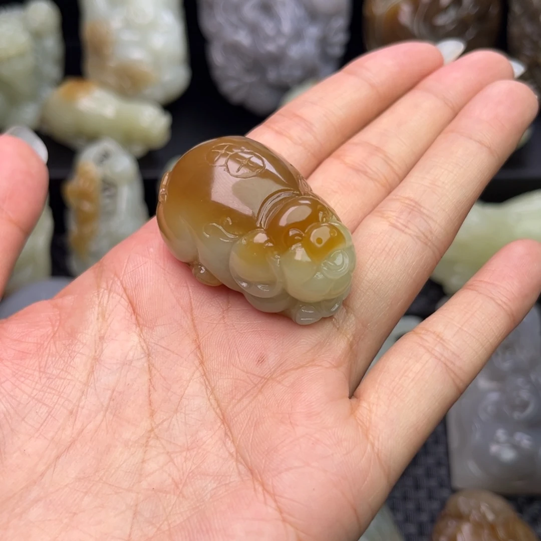 淡***福未镶嵌和田玉挂件