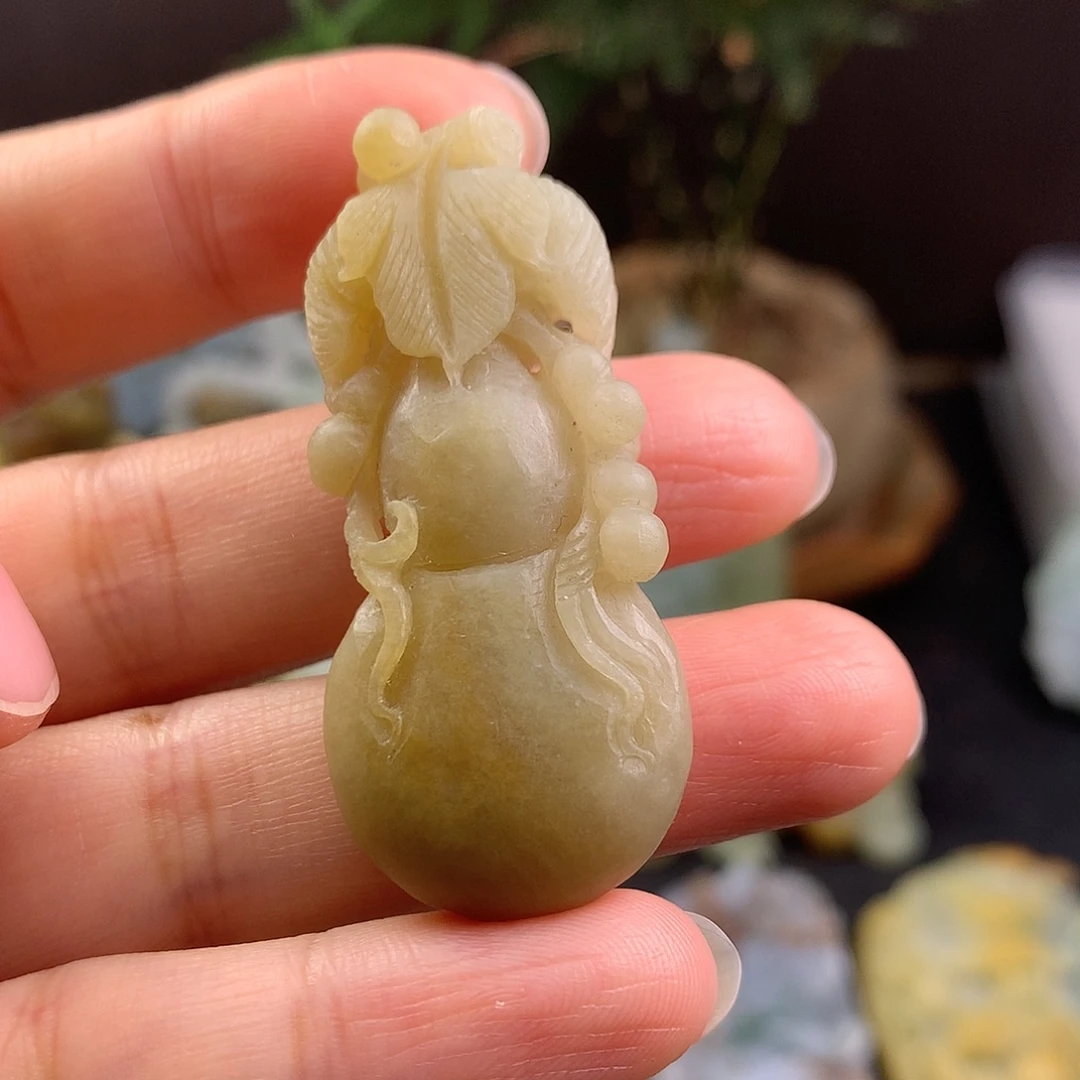 定制翡翠未镶嵌葫芦