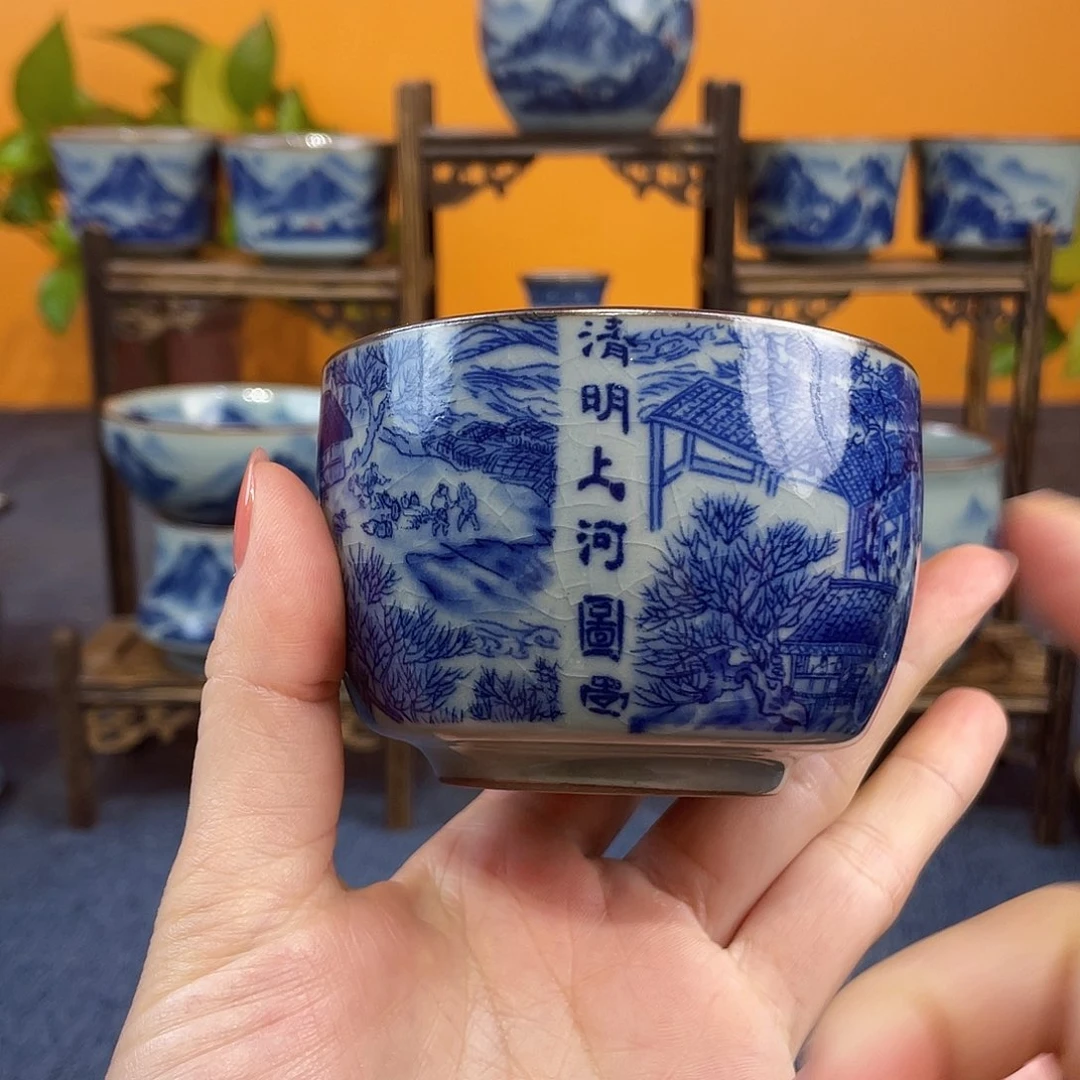 景德镇陶瓷。
