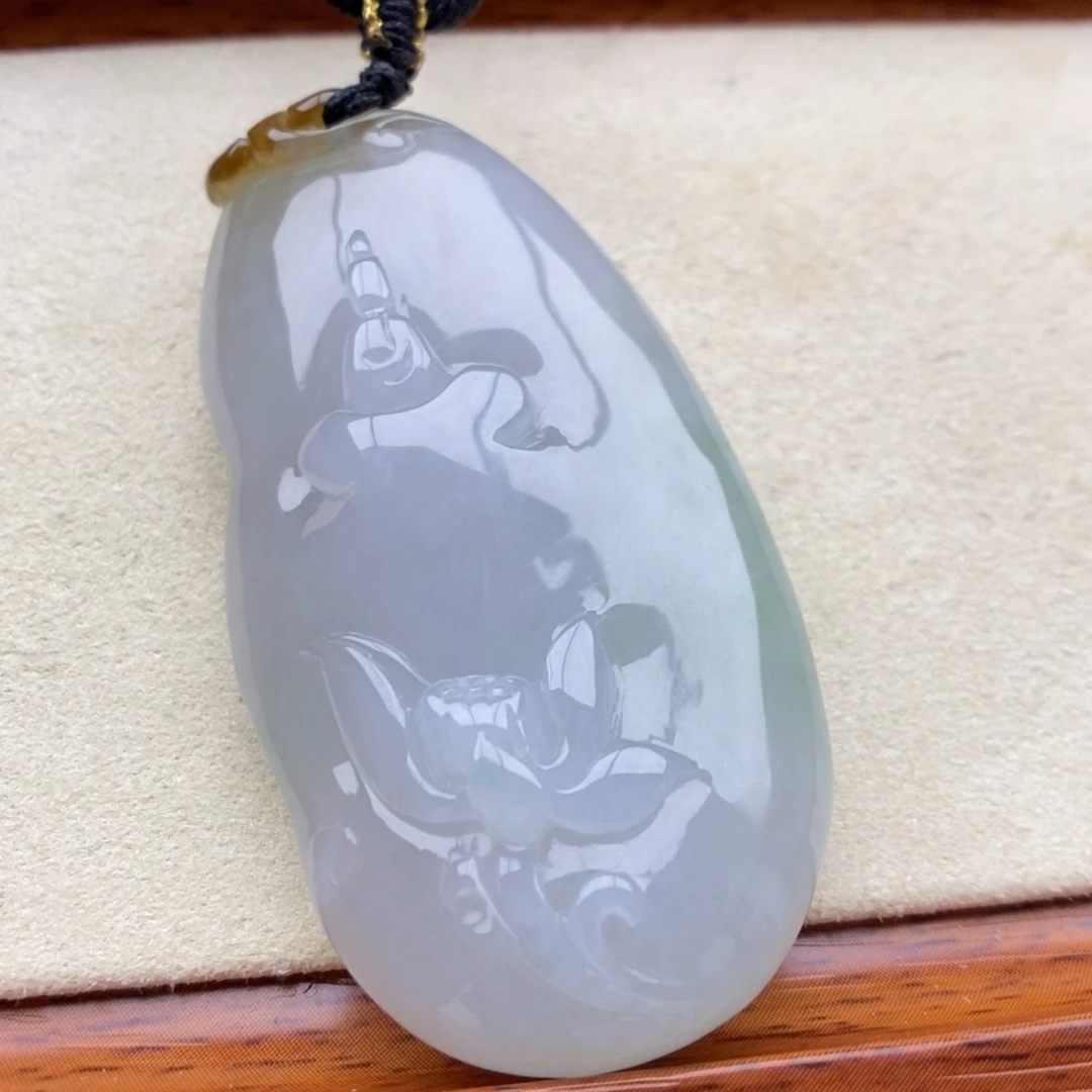 翡翠未镶嵌颈饰吊坠66