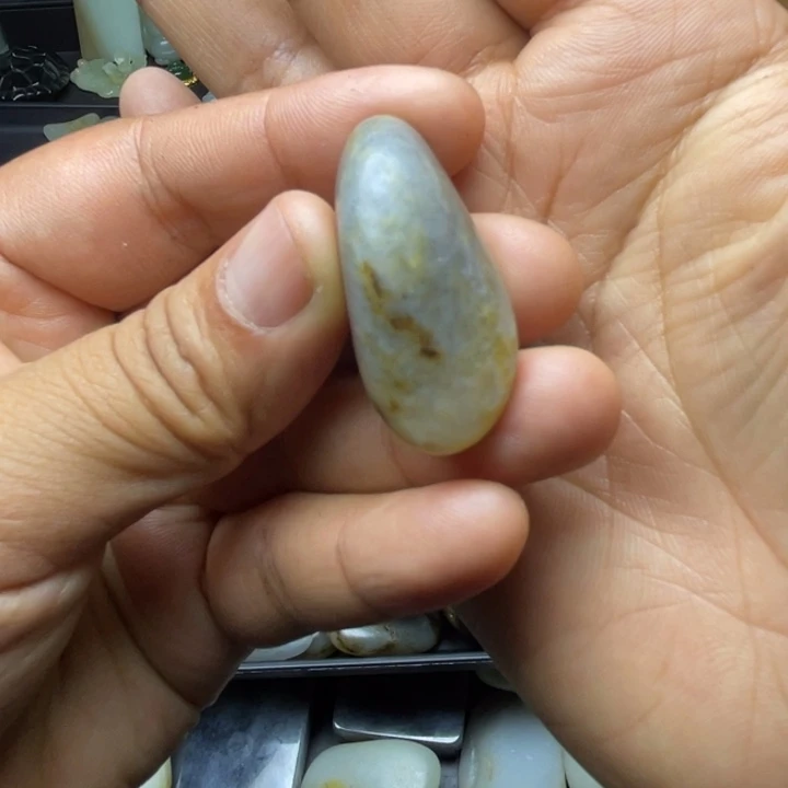 未镶嵌和田玉珠宝半成品