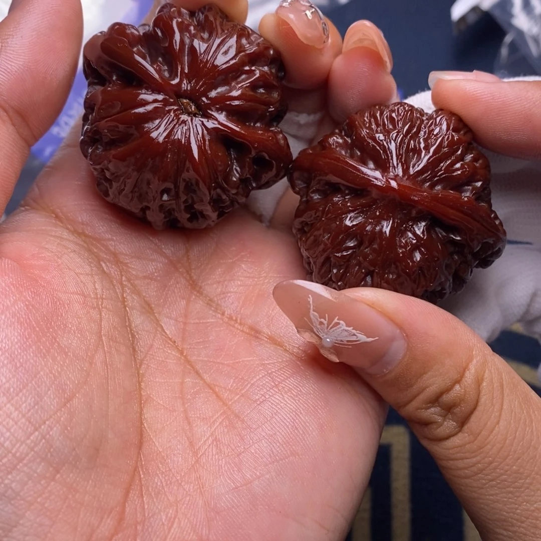 文玩核桃吊坠周*华龙岩 42