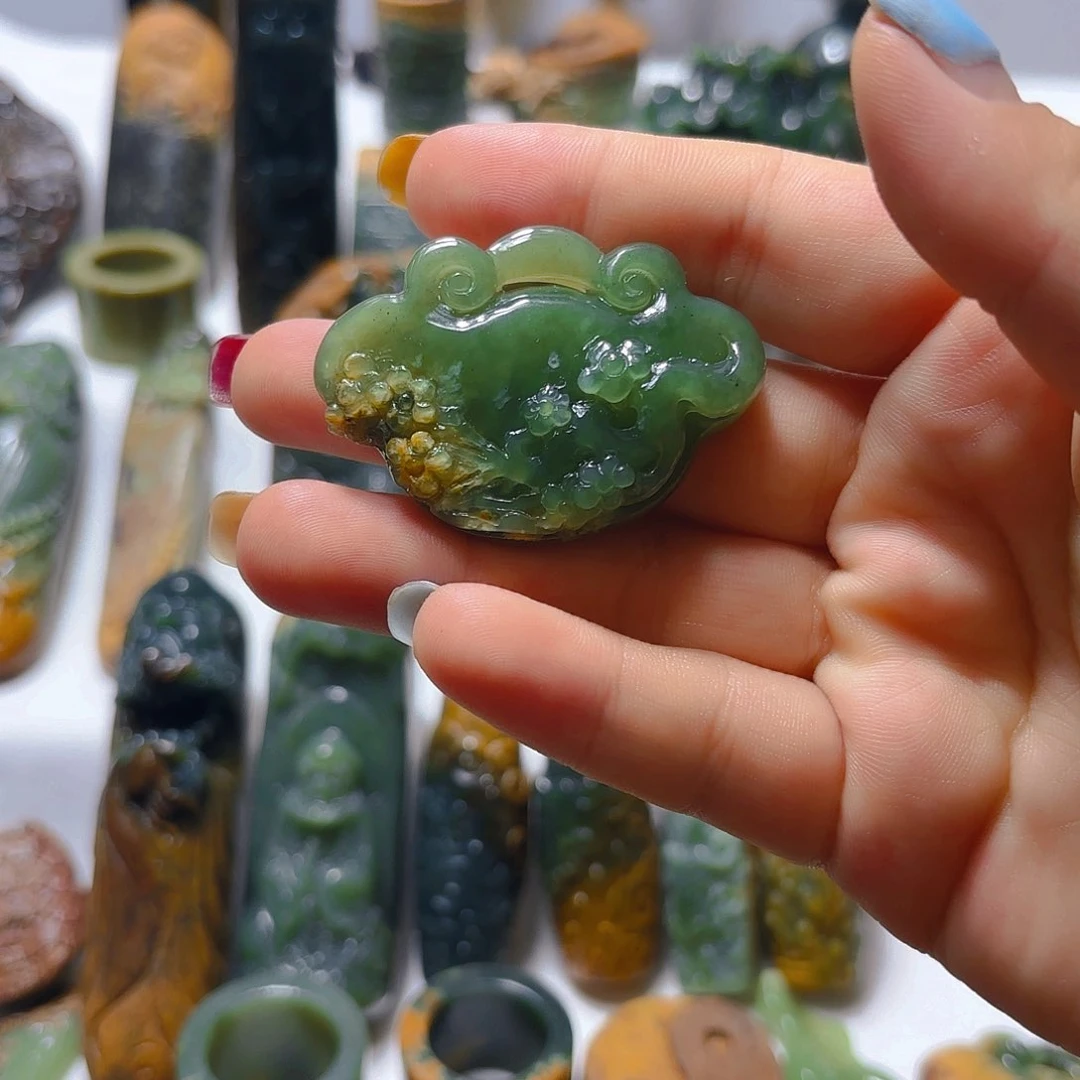 岫岩河磨玉（透闪石质玉）未镶嵌挂件