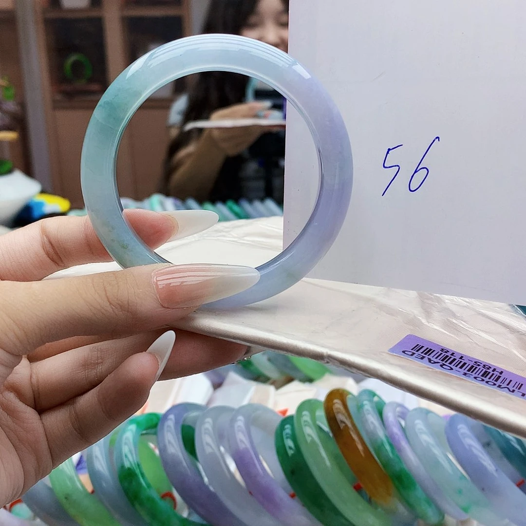 翡翠手镯未镶嵌5