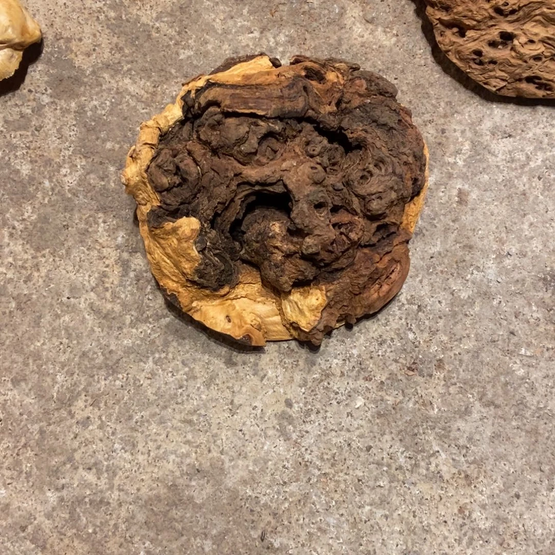 用***0荔枝木随形加工一个