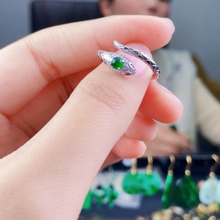 翡翠戒指银S925镶嵌饰品