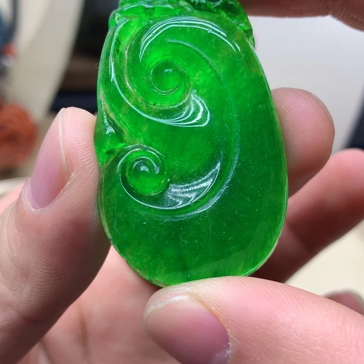 翡翠颈饰未镶嵌吊坠规格