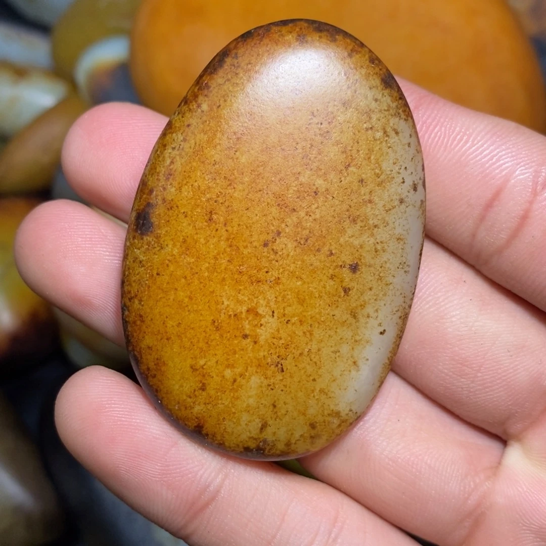 和田玉未镶嵌珠宝奇石