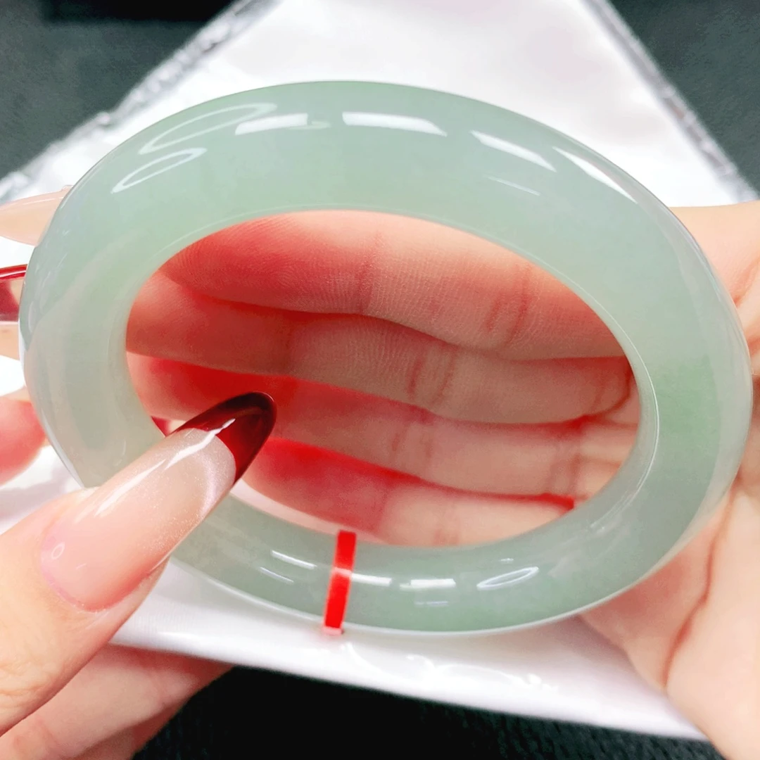 翡翠未镶嵌手镯57