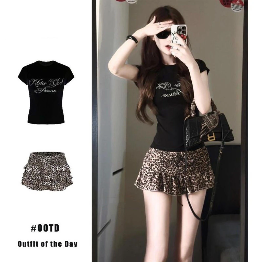 甜辣风小众烫钻短袖t恤套装女夏季辣妹豹纹半身裙修身显瘦上衣ins