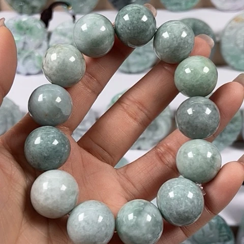 翡翠颈饰未镶嵌微瑕福利