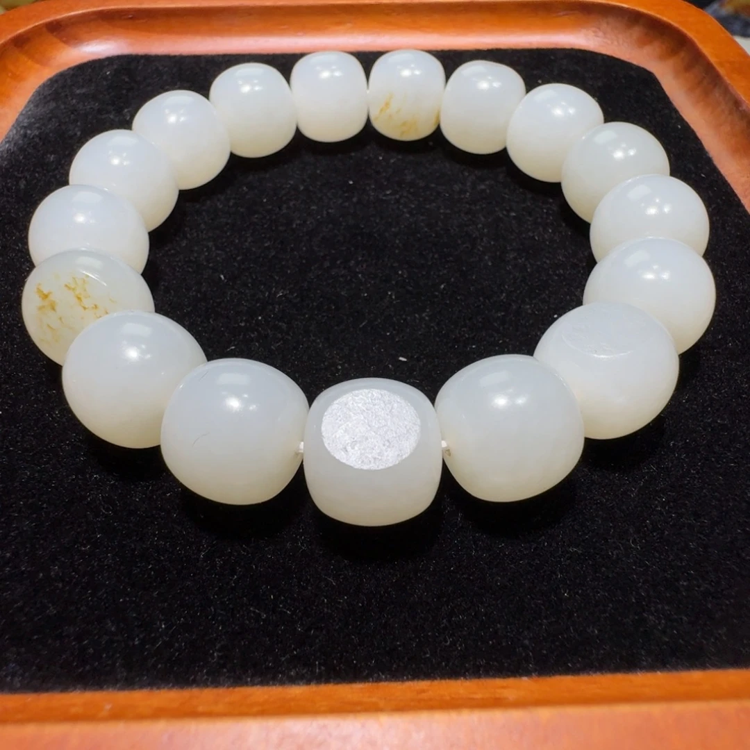 和田玉未镶嵌手串