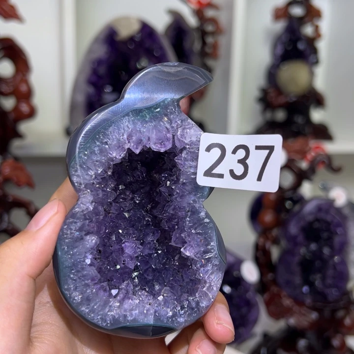 未镶嵌水晶大型摆件（非配饰）