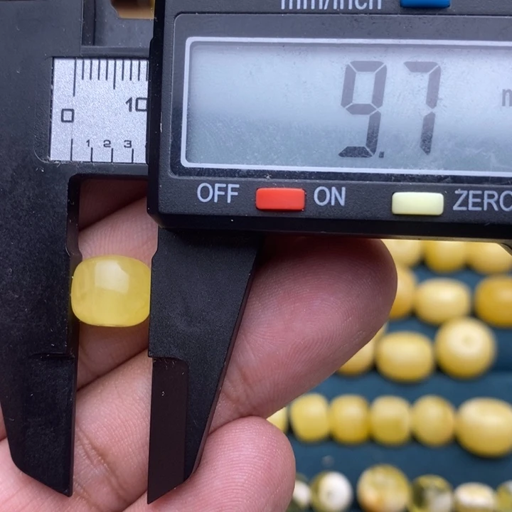 未镶嵌琥珀裸石34号9.7*8.6微瑕