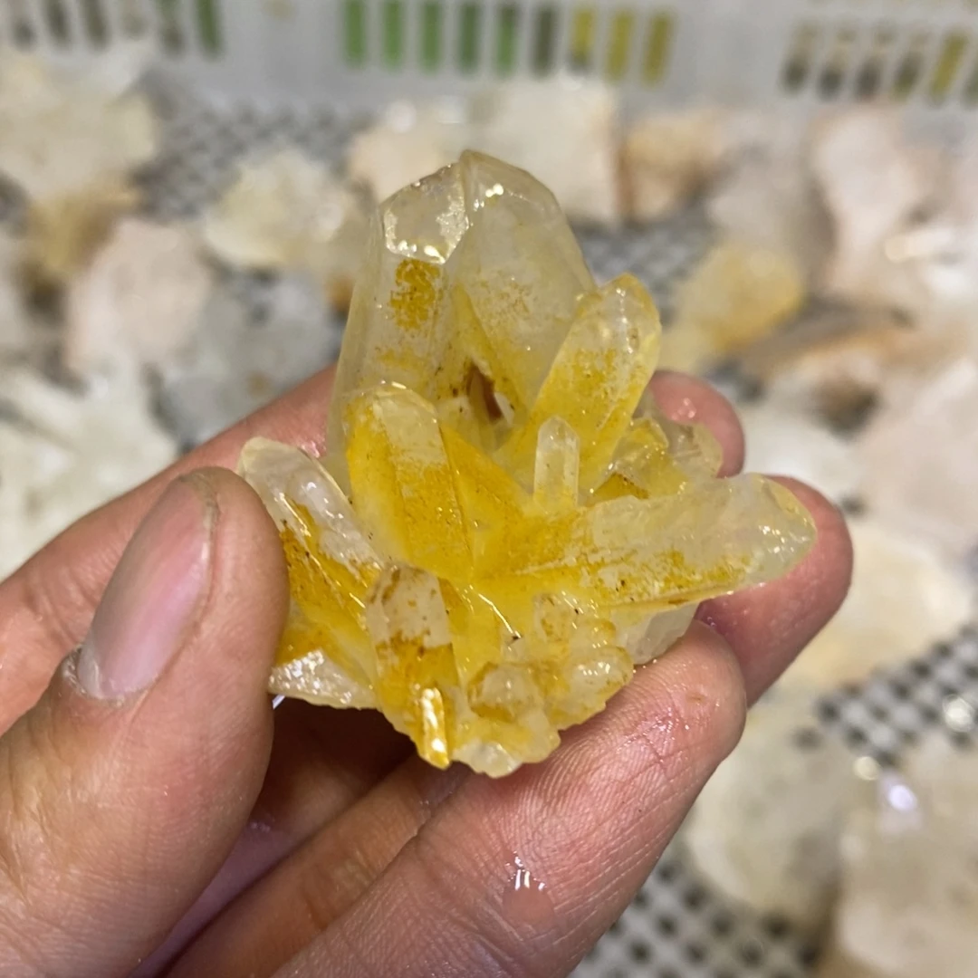 水晶原石摆件未镶嵌水晶