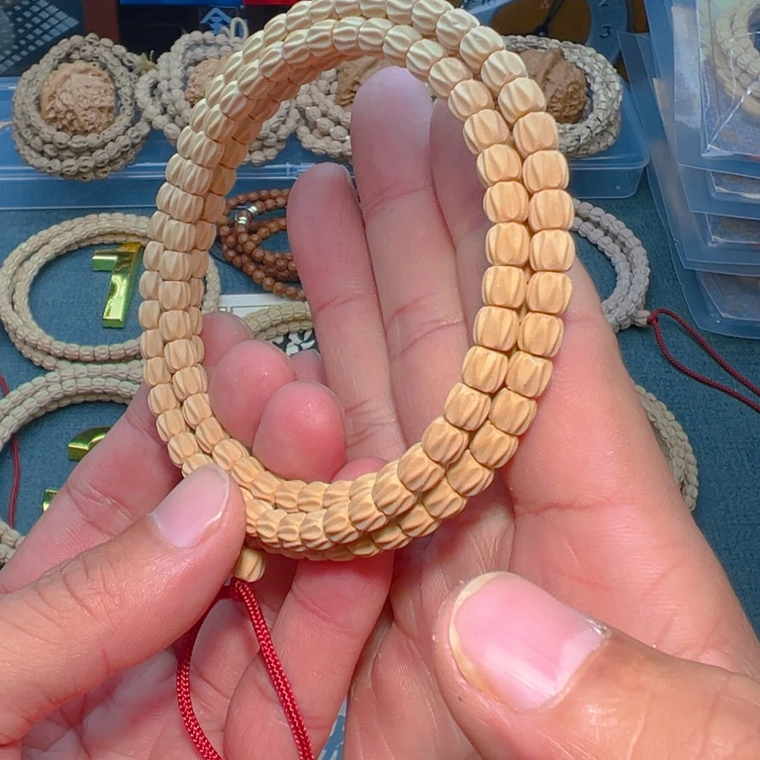 帅****柏香籽/百香籽吊坠