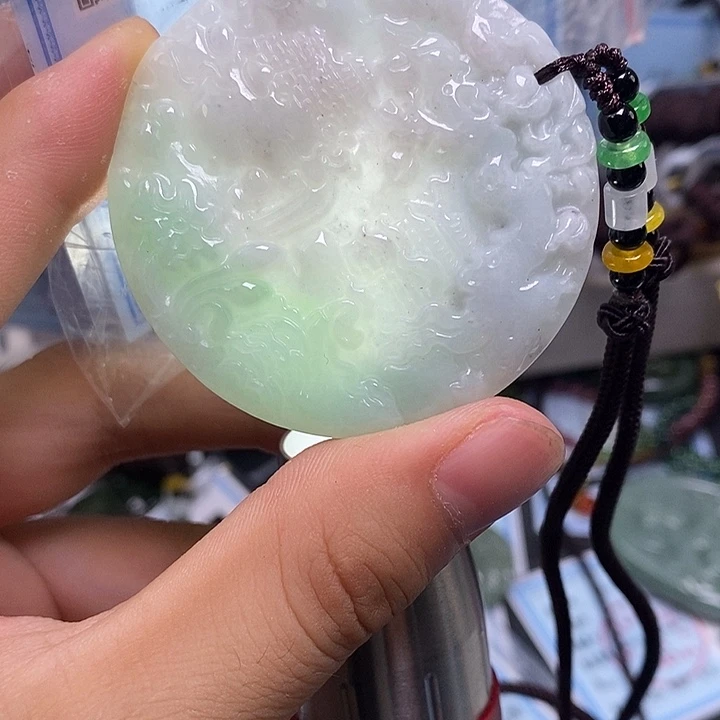 翡翠未镶嵌颈饰321