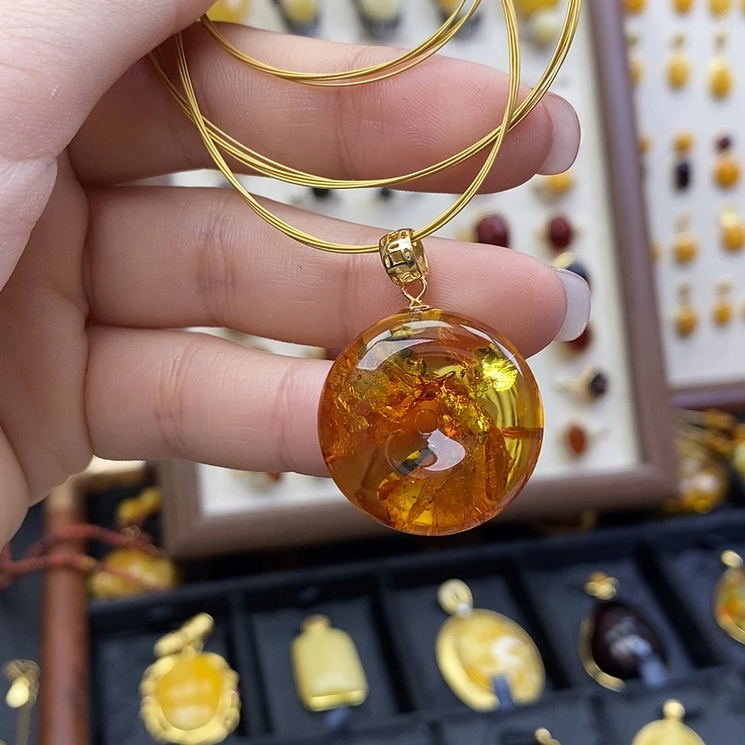 琥珀未镶嵌裸石成品