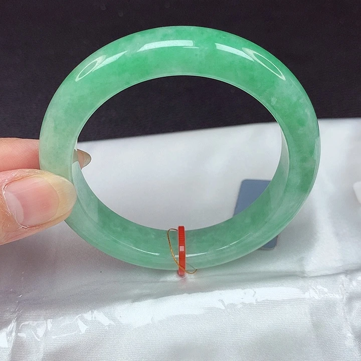 翡翠未镶嵌手镯54圈179