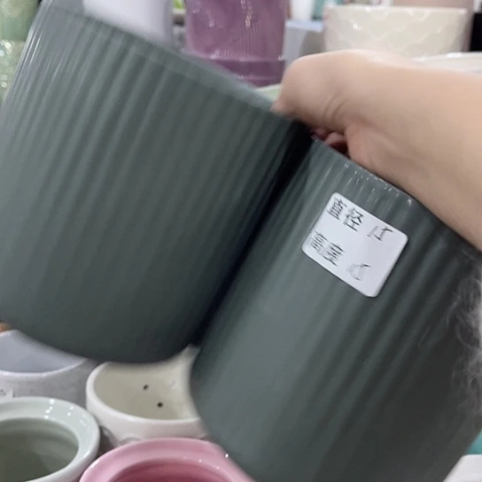 多肉绿植陶瓷花盆9.9包邮，有孔