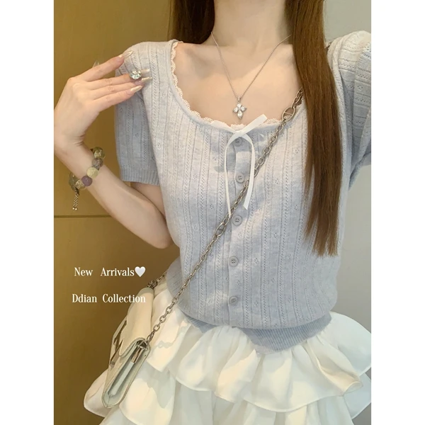 Baby蓝蕾丝拼接大领口针织短袖t恤女夏纯欲bm风内搭U领正肩短上衣