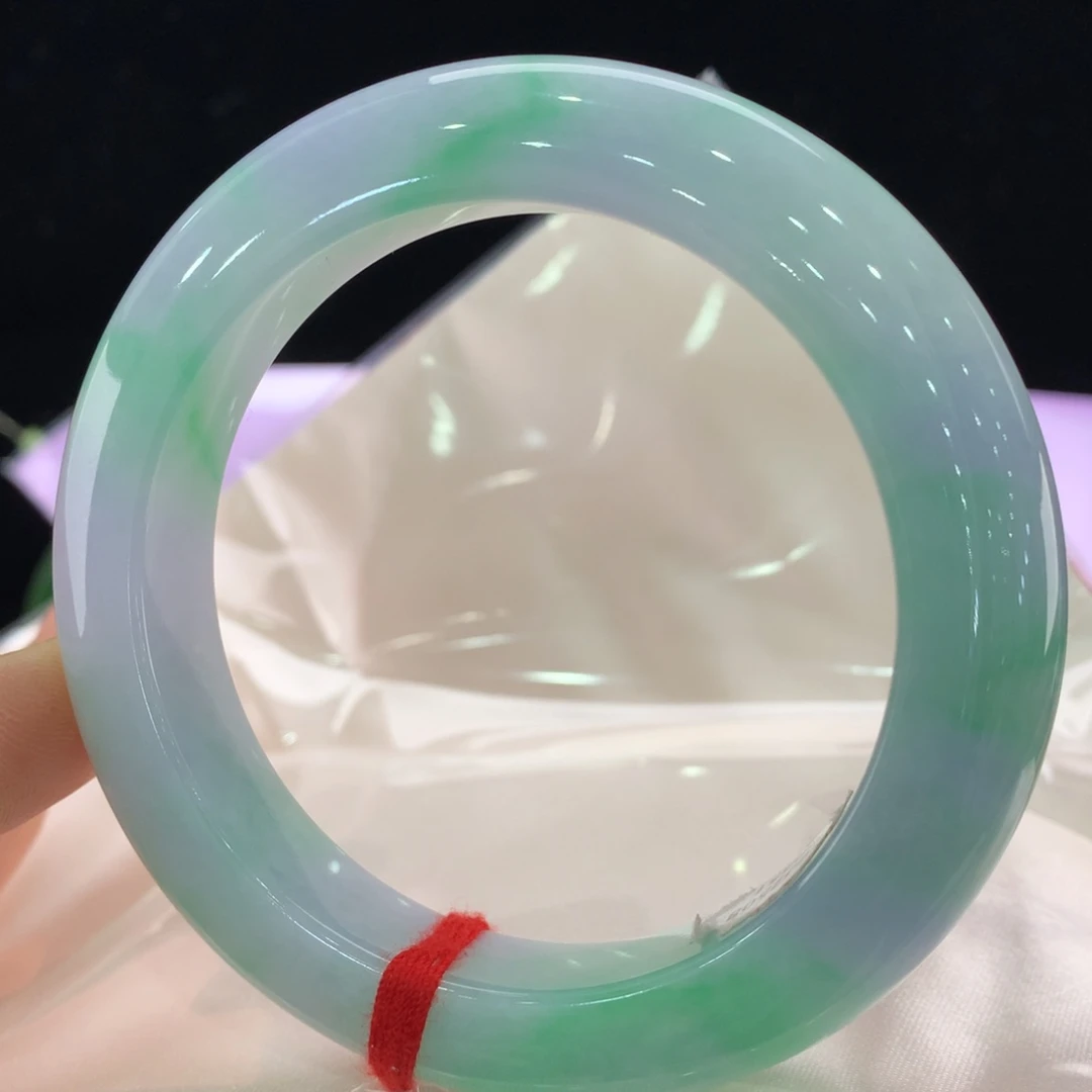 翡翠未镶嵌手镯0551