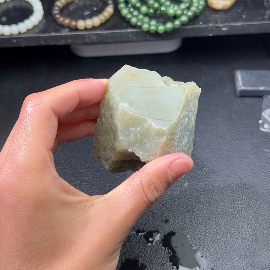 和田玉（糖玉）未镶嵌车挂