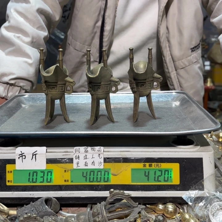 788 铜器物品理性消费