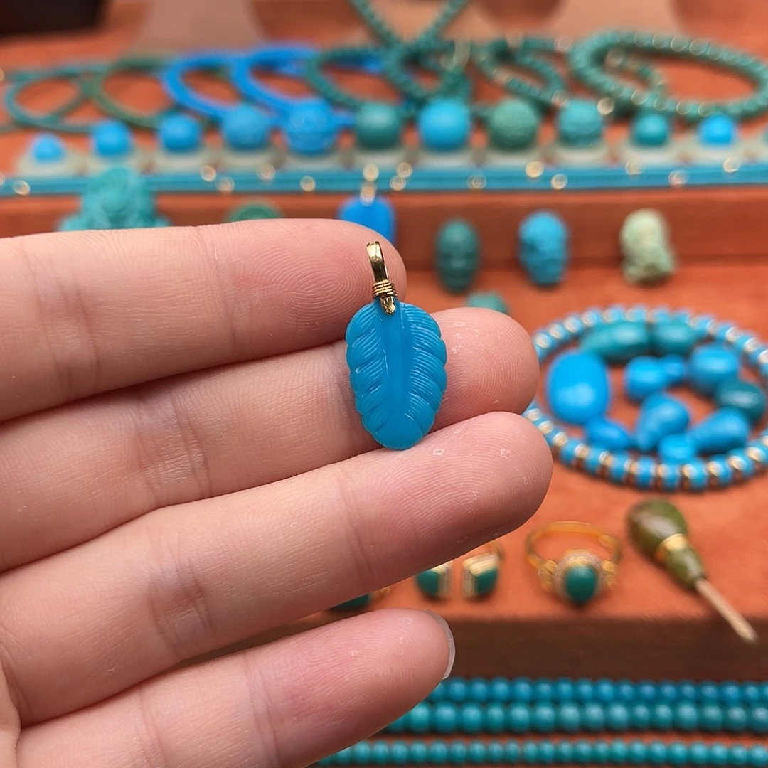 绿松石18K金镶嵌珠宝奇石