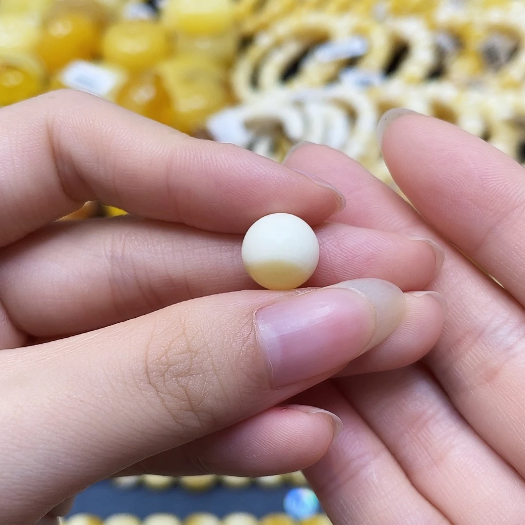 裸石蜜蜡未镶嵌圆珠10.7mm