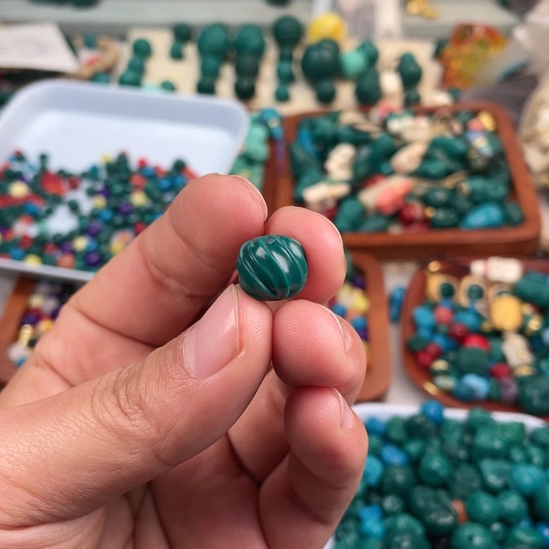 【闪购商品】琉璃非金属10的扭扭珠