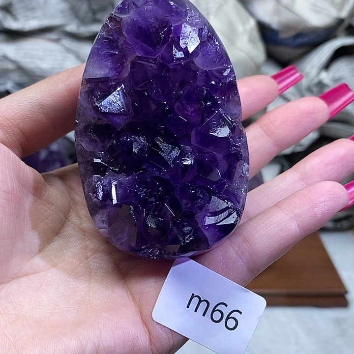 紫晶未镶嵌大型摆件（非配饰）